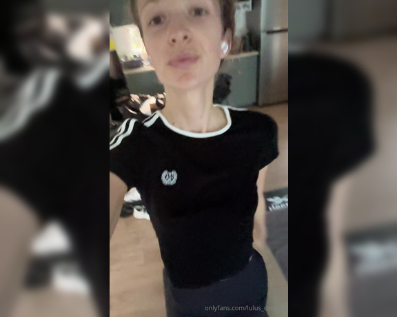 Lulusdreamz aka lulus_dreamz - 04-01-2024 OnlyFans Video - Sweaty sneaky workout views