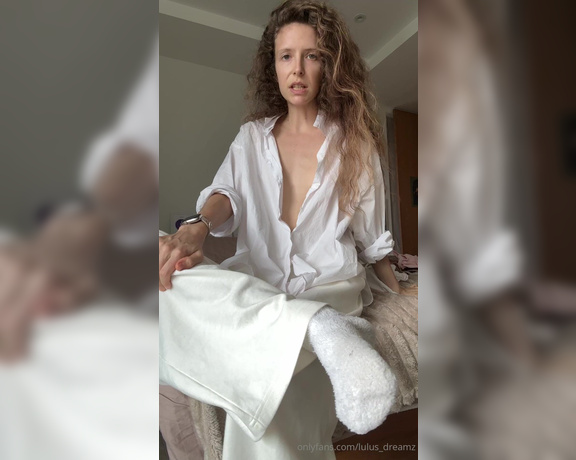 Lulusdreamz aka lulus_dreamz - 09-25-2024 OnlyFans Video - Get to see the whole 3 min feet spit and jerk off humiliation video for only