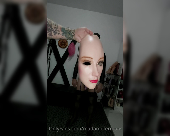 Madame Fermans aka madamefermans - 01-21-2023 OnlyFans Video - Montando a Agatha Cross  Veja como transformar um homem hetero em uma linda crossdresser bem