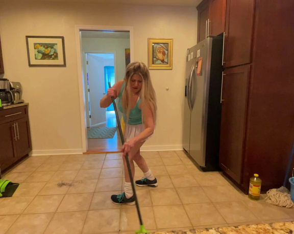 TabithaXXX - NUDE MOPPING FLOORPLAY custom 1080HD