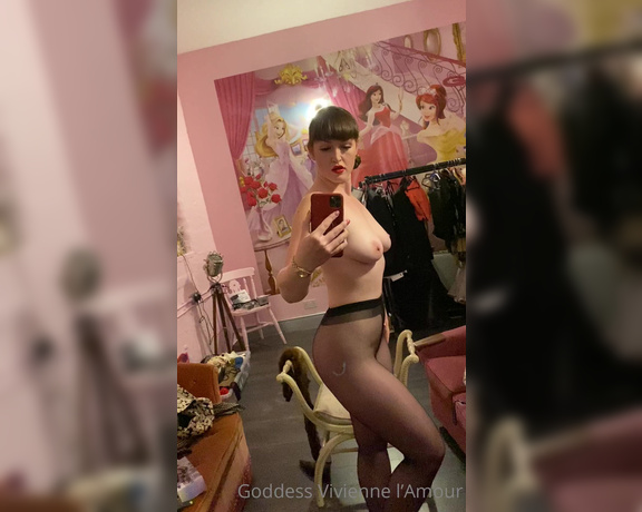 Vivienne L'Amour aka Vlproductionsuk OnlyFans - Excuse my messy dressing room, but I HAD TO show you these TIGHTS! Ultimate pantyhose! Crotchless