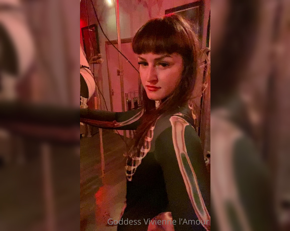 Vivienne L'Amour aka Vlproductionsuk OnlyFans - Simply put, I am the best! BONDAGE VIDEOS & PICS Chastity awesome too! Sexy and skilled AF ) Some 4