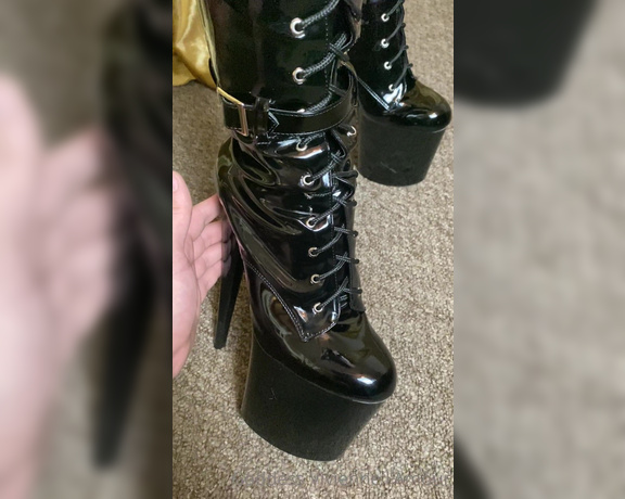 Vivienne L'Amour aka Vlproductionsuk OnlyFans - You will be my boot bitch and worship well