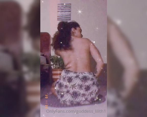 Goddess_lilith1 aka goddess_lilith1 - 11-10-2020 OnlyFans Video - Im learning to dance for you guys, I still have a long way to go_1r0u