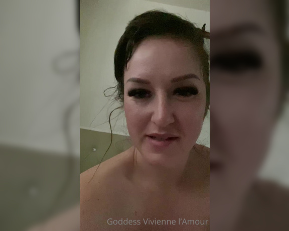 Vivienne L'Amour aka Vlproductionsuk OnlyFans Video 2