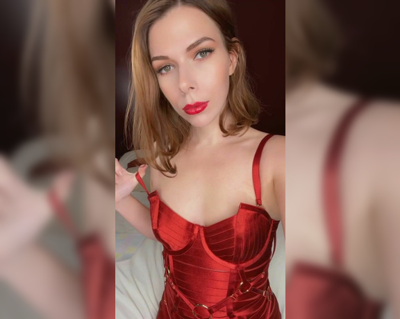 Ibicella aka Ibicella OnlyFans - (Vid) Benz baby, dans sa nouvelle robe Bordelle