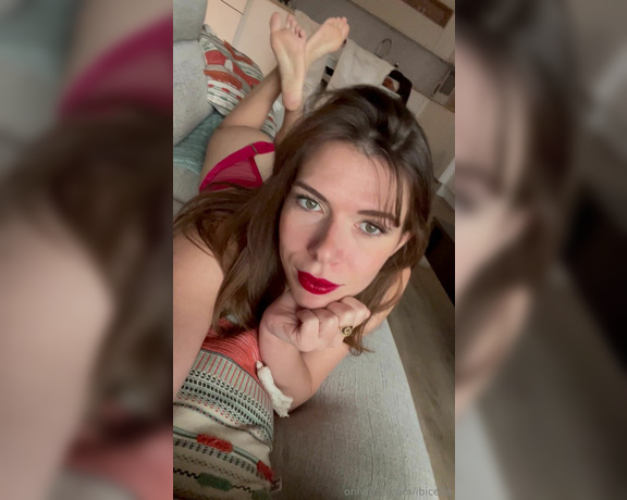 Ibicella aka Ibicella OnlyFans - Oups J’tais en train de faire des betises a se voit