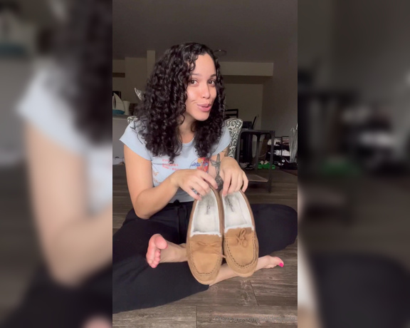 Liv aka Soldmysole OnlyFans - I’ve found my stinkiest shoes!! My moccasins! These shoes get my feet soooo stinky and the smell