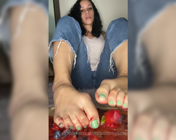 Liv aka Soldmysole OnlyFans - Watch me crush this fruitand then get on your knees and lick it all off