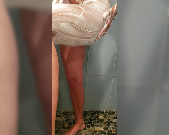 Mikayla Miles aka Themikaylamiles OnlyFans - #mikaylamiles #showering #shaving those #long #sexy #legs #fullnude #wet #goddess #giantess #mikayla