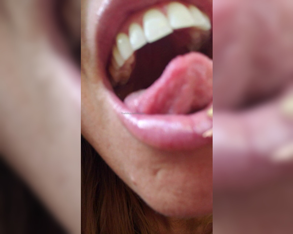 Mikayla Miles aka Themikaylamiles OnlyFans - Alice in Mikaylaland! Im gonna eat that bitch #giantess #mikaylamiles #vore #giantessvore #tiny #me