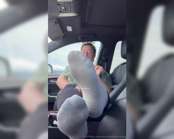 Annabelle Soles aka annabellessoles - 11-24-2024 OnlyFans Video - Who loves stinky feet