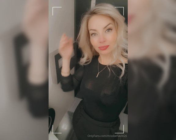 Missbehavin26 aka Missbehavin26 OnlyFans - Bathroom vid lolll 1am redoing my lipstick in a min