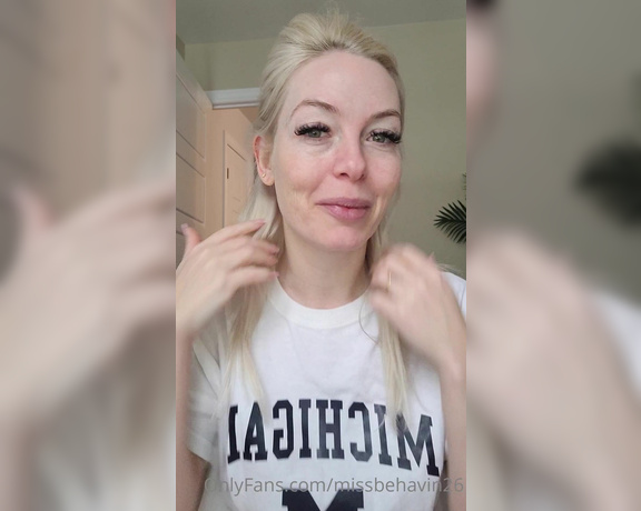 Missbehavin26 aka Missbehavin26 OnlyFans - Update , rolled out of bed and into thus video for u haha will make another to make up fir this