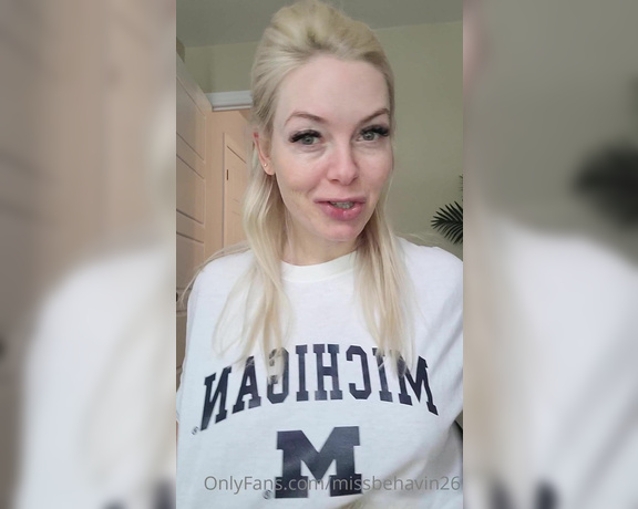 Missbehavin26 aka Missbehavin26 OnlyFans - Update , rolled out of bed and into thus video for u haha will make another to make up fir this