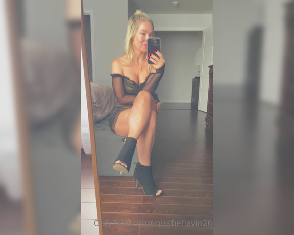 Missbehavin26 aka Missbehavin26 OnlyFans - Sunday update and outfit xox