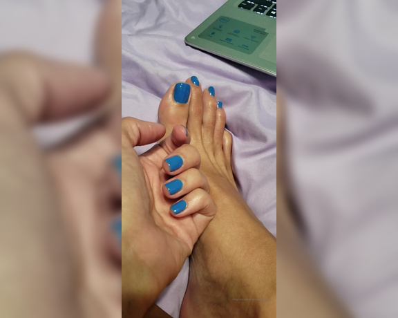 Mikayla Miles aka Themikaylamiles OnlyFans - New #pedicure and #manicure #blue #bluenails