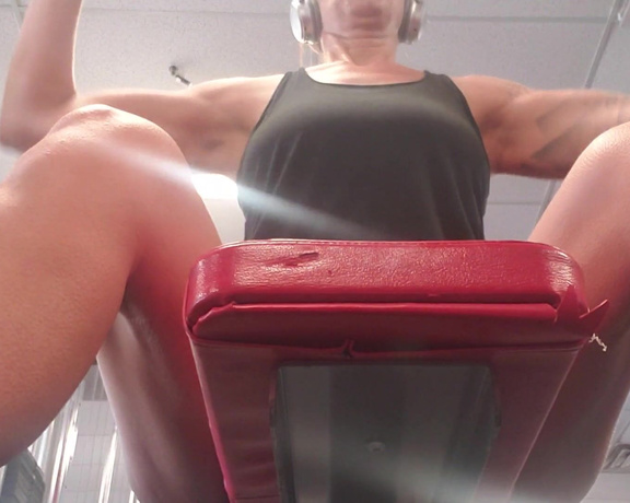 Mikayla Miles aka Themikaylamiles OnlyFans - More #tiny #pov #giantess #mikaylamiles #workouts