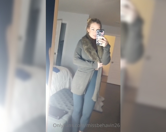 Missbehavin26 aka Missbehavin26 OnlyFans - Just listening to a good songggg would i lie to ya babyyy