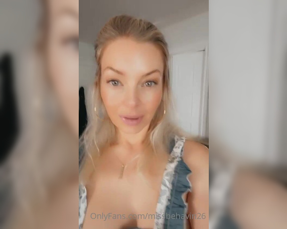 Missbehavin26 aka Missbehavin26 OnlyFans - Bimbo stepmother coming right