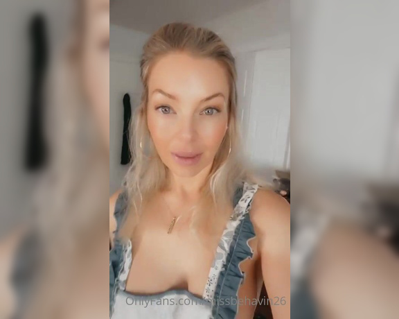 Missbehavin26 aka Missbehavin26 OnlyFans - Bimbo stepmother coming right