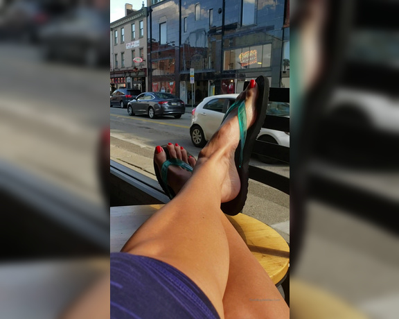 Mikayla Miles aka Themikaylamiles OnlyFans - #bigfeet #mikaylamiles #feetinpublic