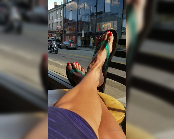 Mikayla Miles aka Themikaylamiles OnlyFans - #bigfeet #mikaylamiles #feetinpublic