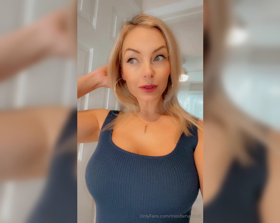 Missbehavin26 aka Missbehavin26 OnlyFans - New mom son video to cum Son goes on date with mom when girlfriend cancels 1