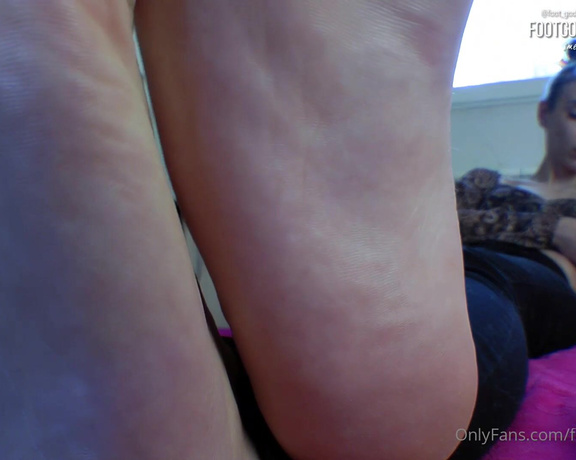 Foot Goddess Mia aka Footgoddessmia OnlyFans - Just ignoring you, slut!