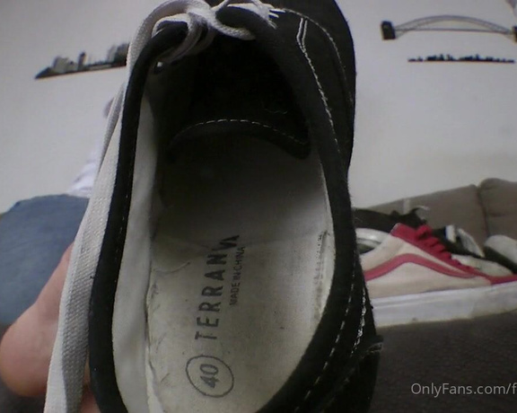 Foot Goddess Mia aka Footgoddessmia OnlyFans - Breathe in the stench of my sneakers (part 1)