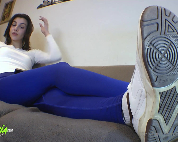 Foot Goddess Mia aka Footgoddessmia OnlyFans - After jogging  PART 1 I went jogging and it was very tiring! Now I want to rest, light a cigarette