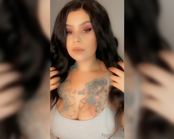 Sweetfeetsy Premium aka Sweetfeetsy OnlyFans - Titty play