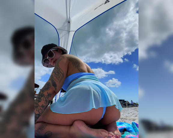 Sweetfeetsy Premium aka Sweetfeetsy OnlyFans - Lil public beach play