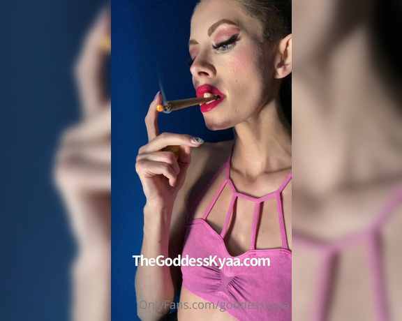 Goddess Kyaa aka Goddesskyaa OnlyFans - Smoking between cam sessions this evening I love smoking on camera, too Submit for a smoking wor