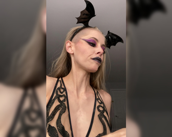 Goddess Kyaa aka Goddesskyaa OnlyFans - Transforming into a slutty succubus with a little makeup and winged headpiece this will have the