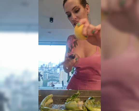 Adreena Angela aka Adreena_angela OnlyFans - Guys this is HILARIOUS Yesterday during our livestream you requested a video of me cooking my din 3