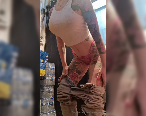 Adreena Angela aka Adreena_angela OnlyFans - Making shopping fun