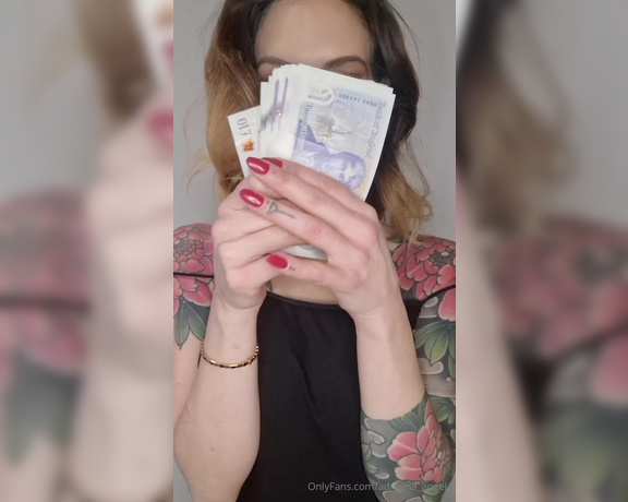 Adreena Angela aka Adreena_angela OnlyFans - Bored last night so indulged in a cash drop chez moi I forgot what a buzz it is to have a man hand