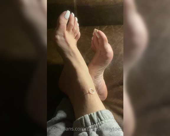 Beneathmytoes aka Beneathmytoes OnlyFans - That was supposed to be a FUN recap WTF Hahaha