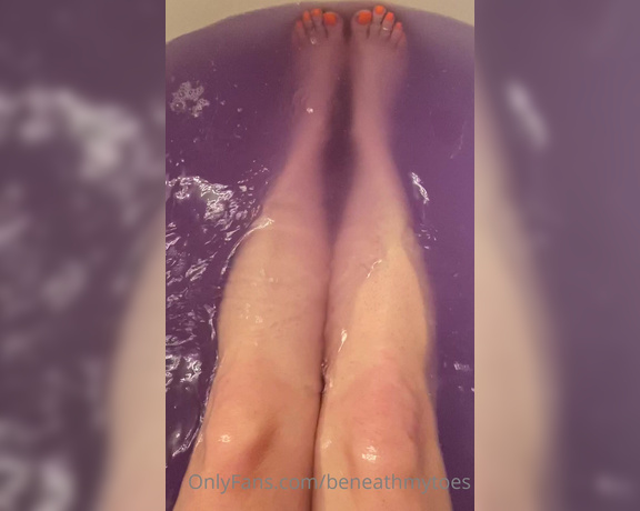 Beneathmytoes aka Beneathmytoes OnlyFans - Someone asked to see my feet in water! I had just lied back with my purple conditioner so that’s t 1