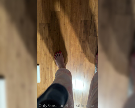 Beneathmytoes aka Beneathmytoes OnlyFans - These little tootsies are HOT! No really I’m not being cute They are sweaty and hot 7