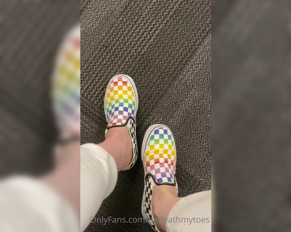 Beneathmytoes aka Beneathmytoes OnlyFans - Work peek And got caught Lol 1