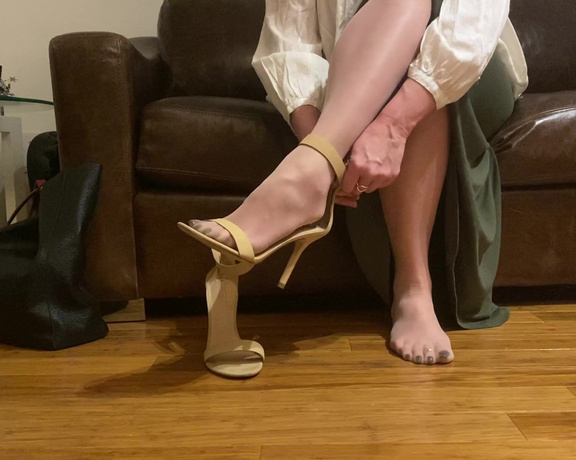 Beneathmytoes aka Beneathmytoes OnlyFans - Just got home
