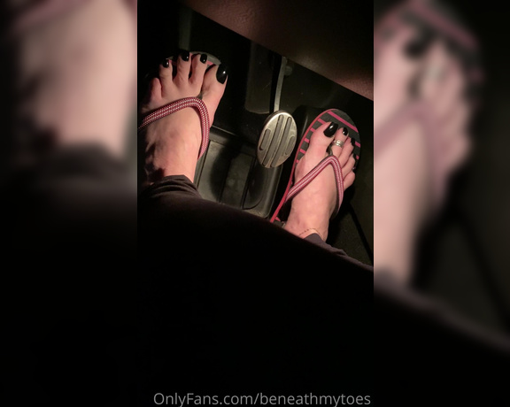 Beneathmytoes aka Beneathmytoes OnlyFans - 432 minutes I know I just did a driving clip but someone asked for it in flip flops