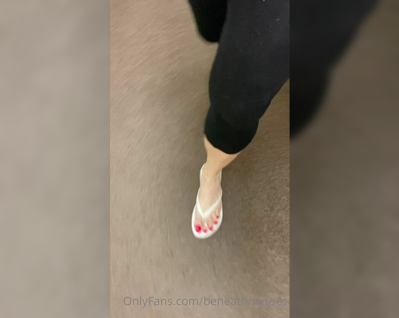 Beneathmytoes aka Beneathmytoes OnlyFans - Quick flip flop walk Nothing crazy