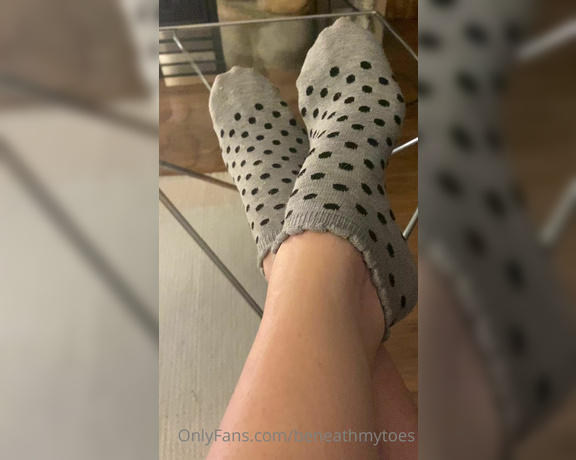 Beneathmytoes aka Beneathmytoes OnlyFans - Who needs socks in August anyway