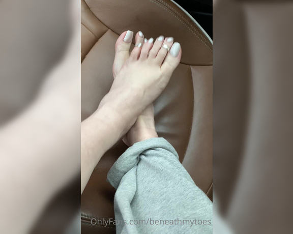 Beneathmytoes aka Beneathmytoes OnlyFans - Taking my boots and socks off in the car made me think about you and I got a little carried away