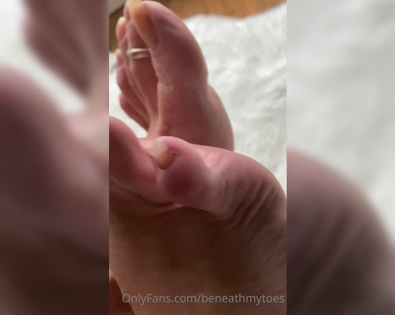 Beneathmytoes aka Beneathmytoes OnlyFans - Some dancing naked toes xoxo