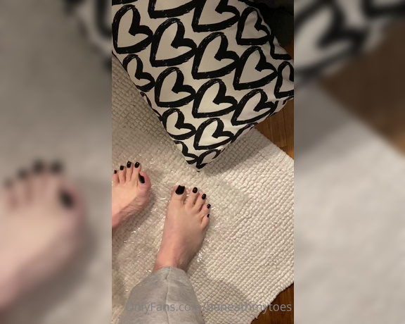 Beneathmytoes aka Beneathmytoes OnlyFans - What’s a girl to do when she finds a Neighbour peeping 2