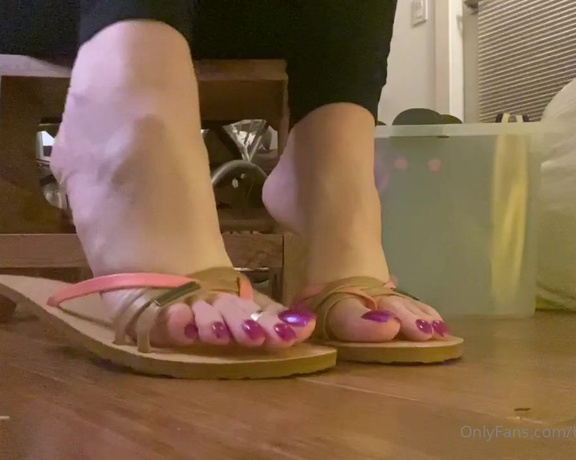 Beneathmytoes aka Beneathmytoes OnlyFans - I didn’t put any music so you can hear the flip flops slap my soles I had all my flip flops put awa